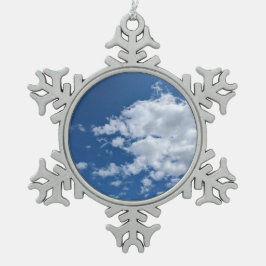Een driehoekige wolk tin sneeuwvlok ornament