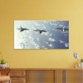 Een driepuntsformatie van F-22 Raptors Canvas Afdruk (Insitu (Woonkamer))