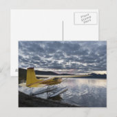 Een drijfvliegtuig in het schilderachtig meer van  briefkaart (Voorkant / Achterkant)