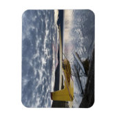 Een drijfvliegtuig in het schilderachtig meer van  magneet (Verticaal)