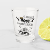 Een echte baas quote shot glas (Voorkant)