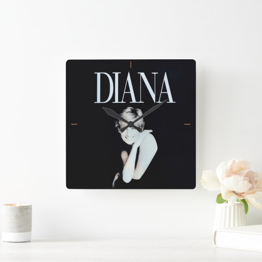 Een echte dame. vierkante klok (Huis)