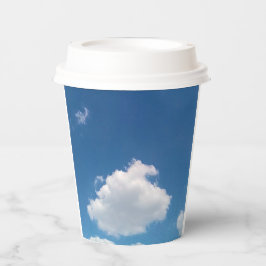 Een eenvoudige cloud papieren bekers