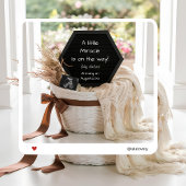 Een eenvoudige neutrale mandje zwangerschap aankon kaart