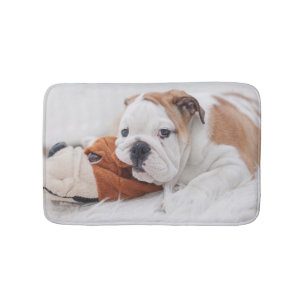 Een Engelse bulledog-puppy met een bulledog Badmat