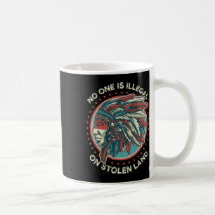 Een ervan is illegaal op gestolen land Anti Trump Koffiemok