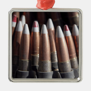 Een even mengeling van vier kogelronden aan één ve metalen ornament