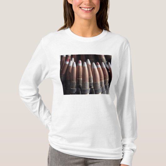 Een even mengeling van vier kogelronden aan één ve t-shirt (Voorkant)