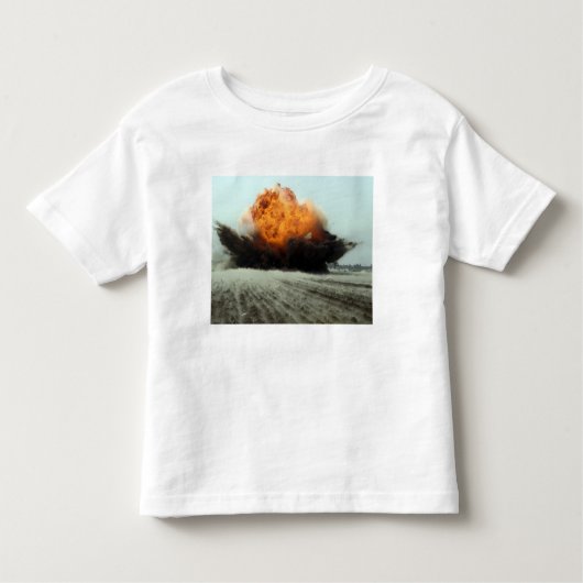 Een explosie brak uit kinder shirts (Voorkant)