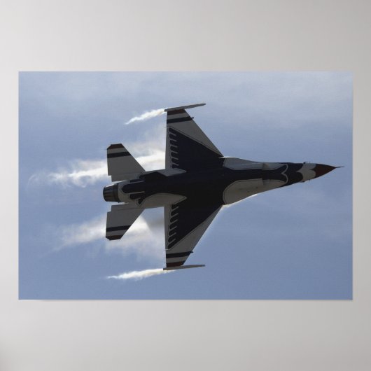 Een F-16-strijder tegen valk trekt hoge G's Poster (Voorkant)