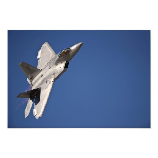 Een F-22 Raptor-vliegtuig Foto Afdruk (Voorkant)