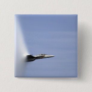 Een F/A-18E Super Hornet bereikt de snelheid van z Vierkante Button 5,1 Cm