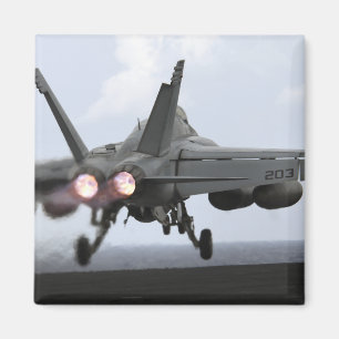 Een F/A-18E Super Hornet-draagraketten Magneet