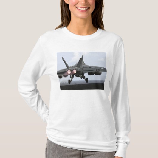 Een F/A-18E Super Hornet-draagraketten T-shirt (Voorkant)