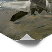 Een F/A-22 Raptor voert een opleidingsmissie Poster (Hoek)