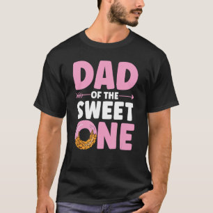 Een familie vader van Sweet een eerste verjaardag. T-shirt