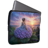 Een fee die de dageraad begroet laptop sleeve (Voorkant Rechts)