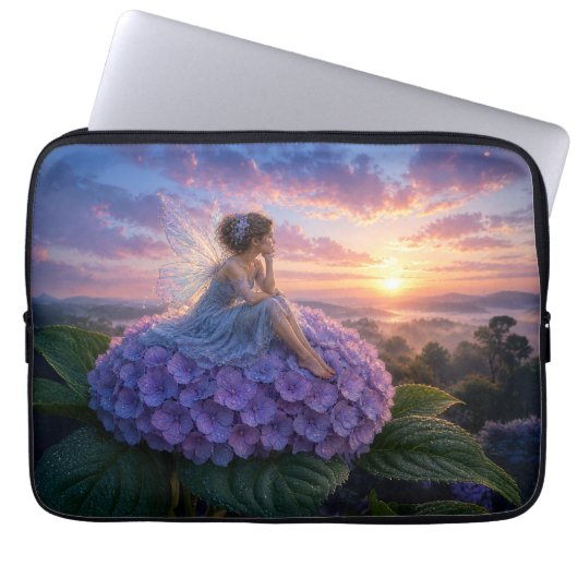 Een fee die de dageraad begroet laptop sleeve (Voorkant)