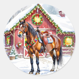 Een feestelijk bruin paard en winterschuur Kerstmi Ronde Sticker