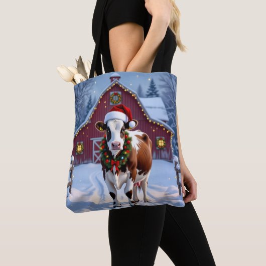Een feestelijke Koe in Santa Hat Country Christmas Tote Bag (Dichtbij)