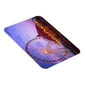 Een ferris wiel en carrousel bij de marine pier in magneet (Rechterzijde)