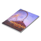 Een ferris wiel en carrousel bij de marine pier in notitieblok (Linkerzijde)