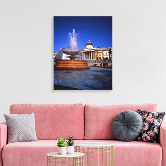 Een fontein Trafalgar Square Londen Canvas Afdruk (Insitu (Woonkamer))