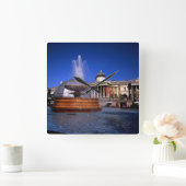 Een fontein Trafalgar Square Londen Vierkante Klok (Huis)