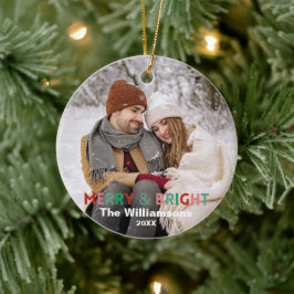Eén foto modern kleurrijke vrolijke en heldere fam keramisch ornament