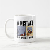 Een fout is een kans om olifant te kweken koffiemok (Links)