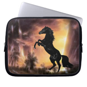 Een Friesian Stallion Hord Laptop Sleeve