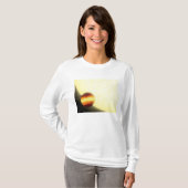 Een gasreusachtige planeet die heel dichtbij rondd t-shirt (Voorkant volledig)