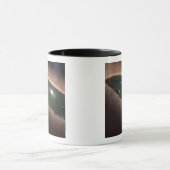 Een gat in een protoplanetaire, of planeet-vormend mok (Midden)