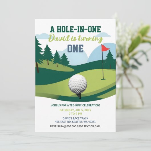 Een gat in een T-shirt-Rific golfverjaardag Kaart (Staand voorkant)