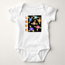 Een gebloemde one-piece voor babymeisjes