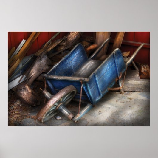 Een gebruikte kruiwagen poster (Voorkant)