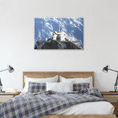 Een gedeeltelijk uitzicht van Space Shuttle Atlant Canvas Afdruk (Insitu (Slaapkamer))