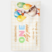 Een Gekke Gans 1e Verjaardag Jongen Meisje Welkom Spandoek (Verticaal)