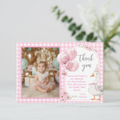 EEN GEKKE GANS ROZE GINGHAM 1E VERJAARDAG BEDANKKAART (Staand voorkant)