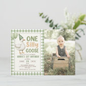 Een Gekke Goose 1e Verjaardagsuitnodiging Kaart (Staand voorkant)
