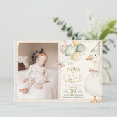 Een Gekke Goose Gingham Neutral 1e verjaardag foto Kaart (Staand voorkant)