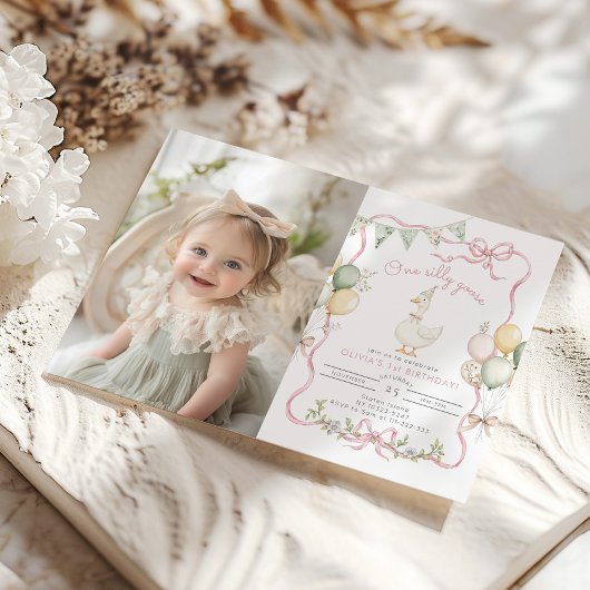 Een Gekke Goose Pastel Meisje 1e Verjaardag Foto Kaart