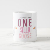 Een Gekke Goose Pink verjaardag Grote Koffiekop (Voorkant)