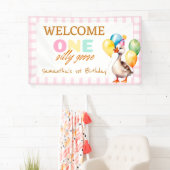 Een Gekke Goose Roze Meisje 1e Verjaardag Welkom Spandoek (Insitu)