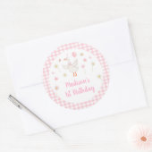 Een Gekke Goose Spring Pink Daisy eerste verjaarda Ronde Sticker (Envelop)