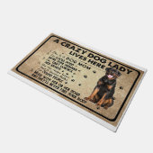 Een gekke hondendame woont hier, Hondenliefhebber  Deurmat (Schuin)