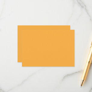 Een gele achtergrond met een informatiekaartje