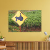 Een gele bord dat een tractorwaarschuwing aangeeft canvas afdruk (Insitu (Woonkamer))