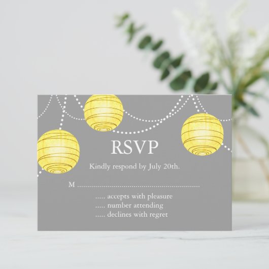 Een gele en grijze partijlijn RSVP (Staand voorkant)