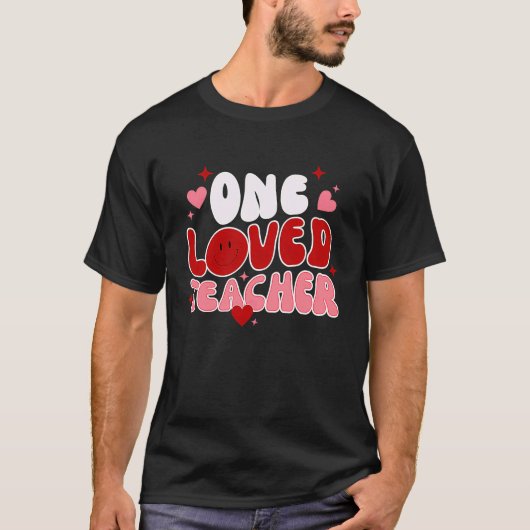 Een geliefde leraar Groovy Retro Happy Valentijns  T-shirt (Voorkant)